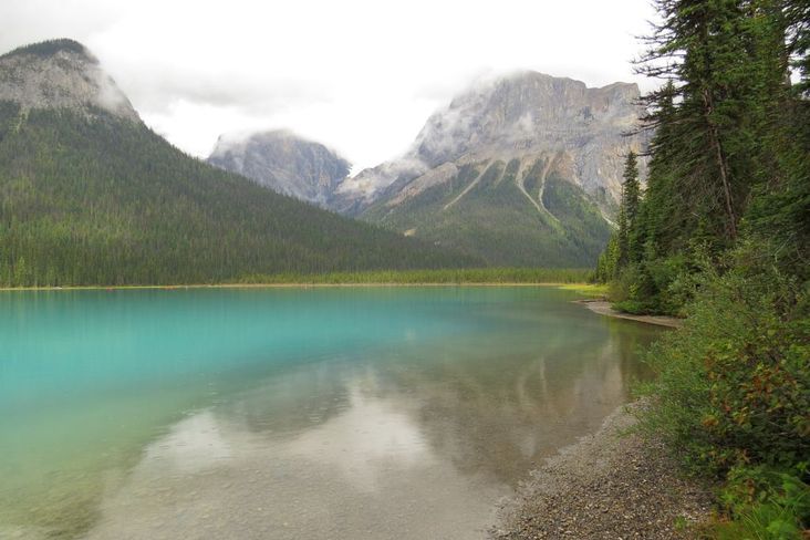 Du betrachtest gerade Kanada 2016 Tag 2: Emerald Lake, Natural Bridge und Wapta Falls