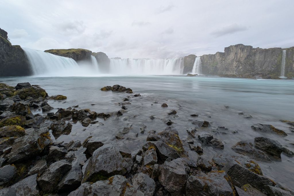 Du betrachtest gerade Island 2026 Tag 17: Mývatn und Goðafoss