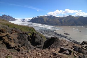 Mehr über den Artikel erfahren Island 2026 Tag 7: Skaftafellsjökull und Svínafellsjökull